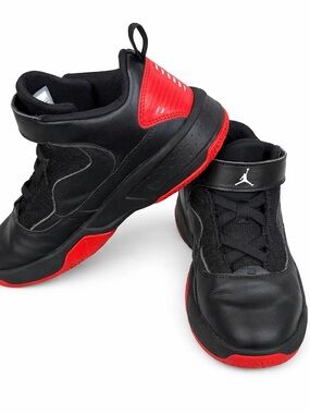 Nike Jordan Max Aura 2 Bred - Youth Size 2Y - Black/Red Athle Basketball Shoes